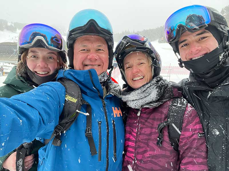 Aspnes family skiing together